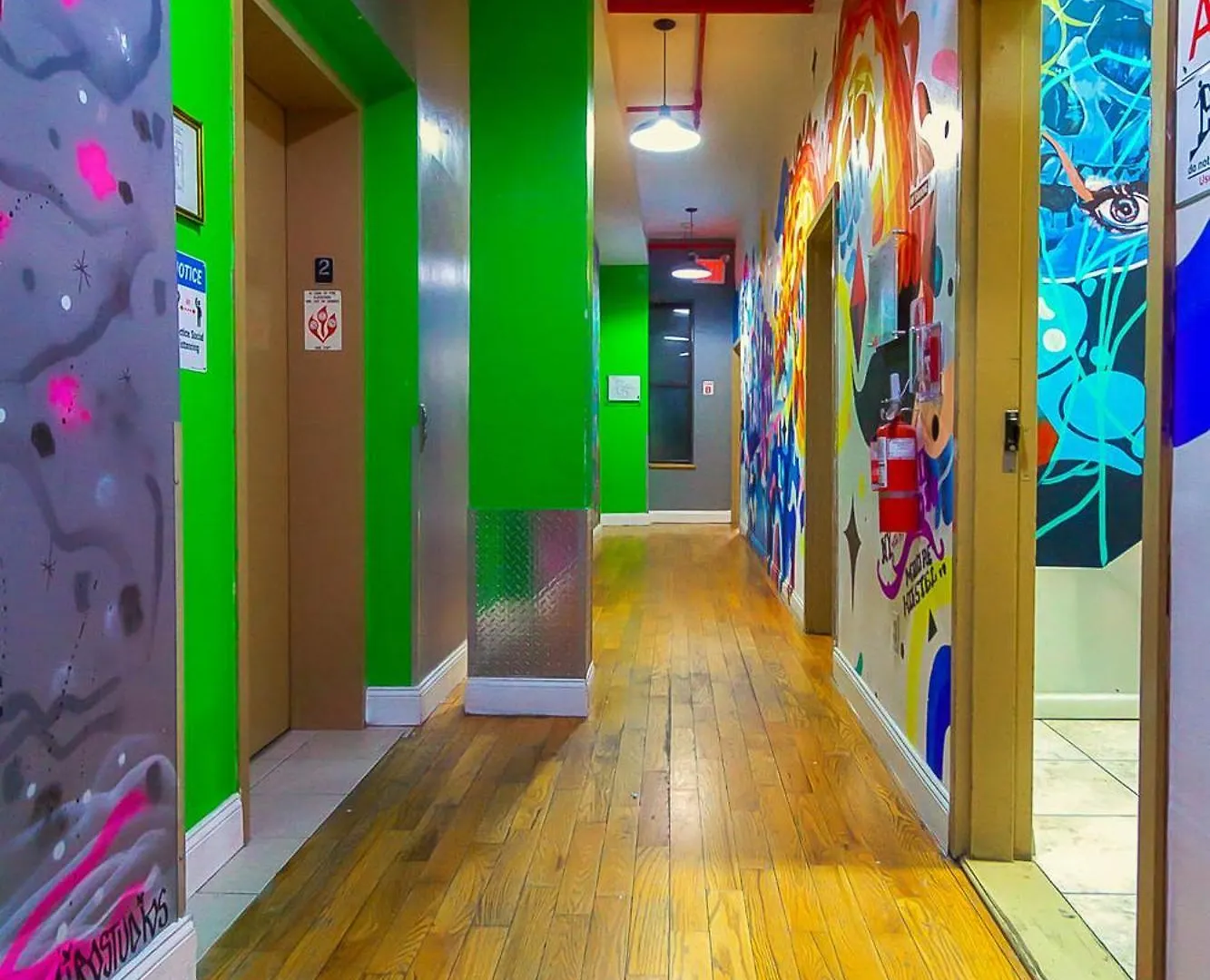 Ny Moore Hostel New York ABD