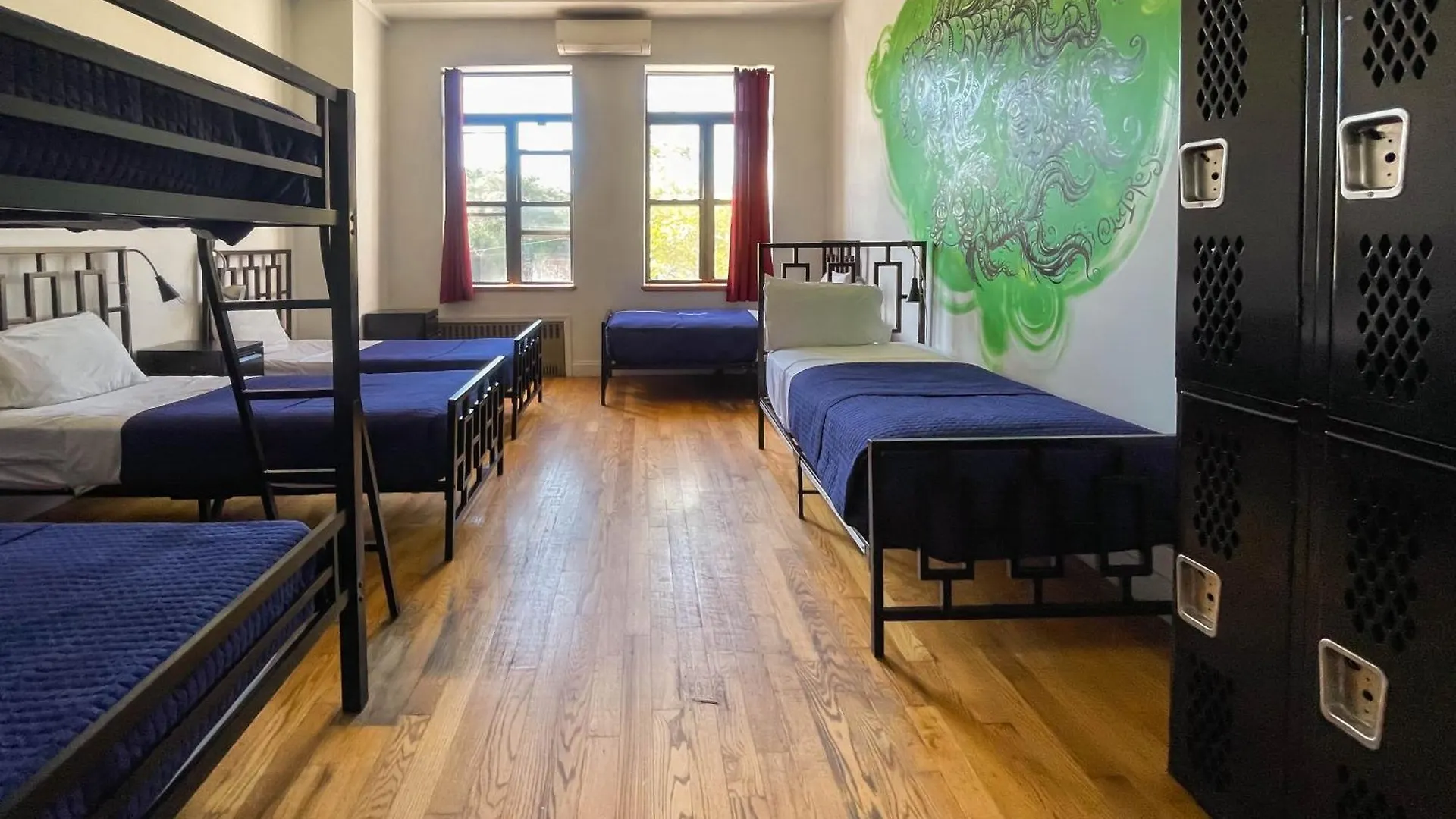 Ny Moore Hostel New York ABD