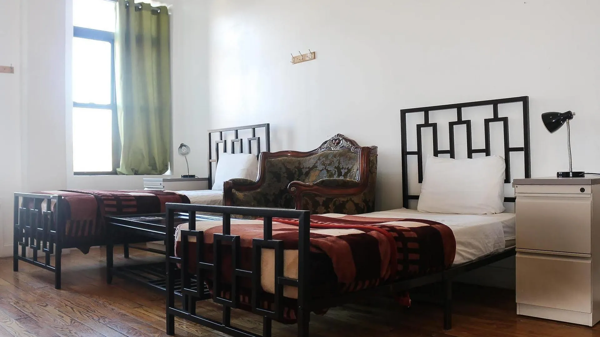 Ny Moore Hostel New York ABD
